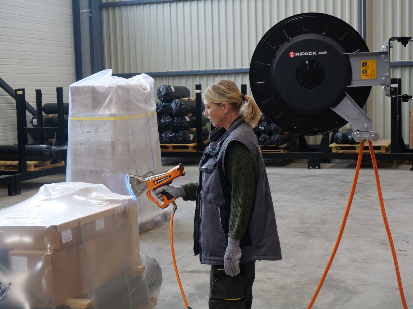 Ripack® 2500 Fixed Shrinking Station